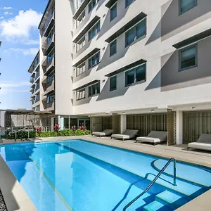 Hotel Lowanna Kawana